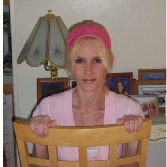 Meet your Posher, Marci - Picture 1 of 2